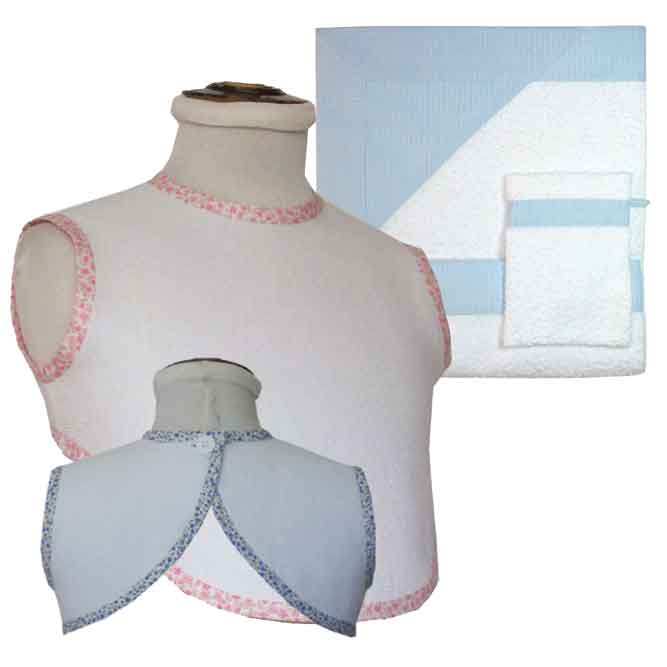 Patron n 377 Cape de bain et bavoir (trs couvrant, idal pour apprendre  manger) 6-36 mois